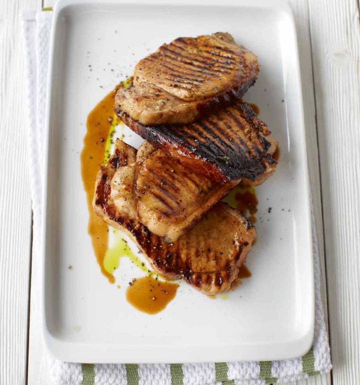 Sticky pork steaks