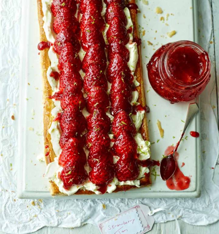 Glazed strawberry and lime tart