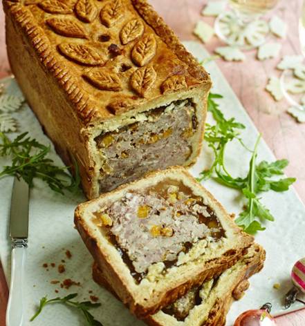 Raised pork, rosemary and apricot pie
