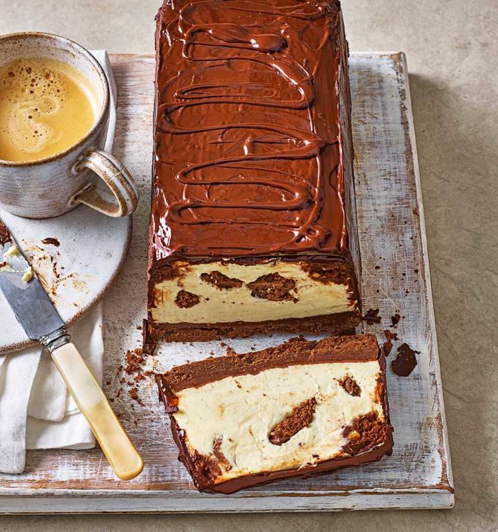Cookies and cream cheesecake loaf