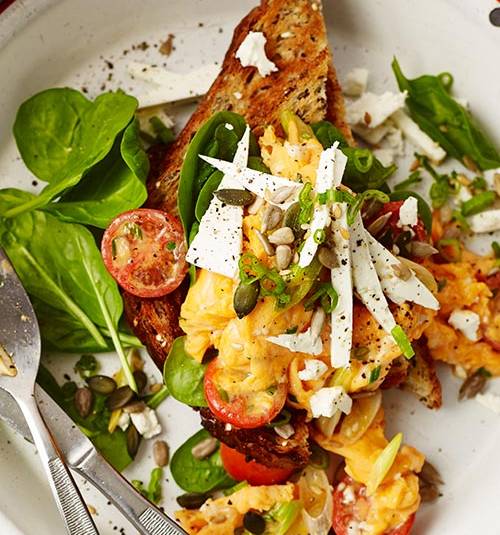 Scrambled eggs with feta and spinach