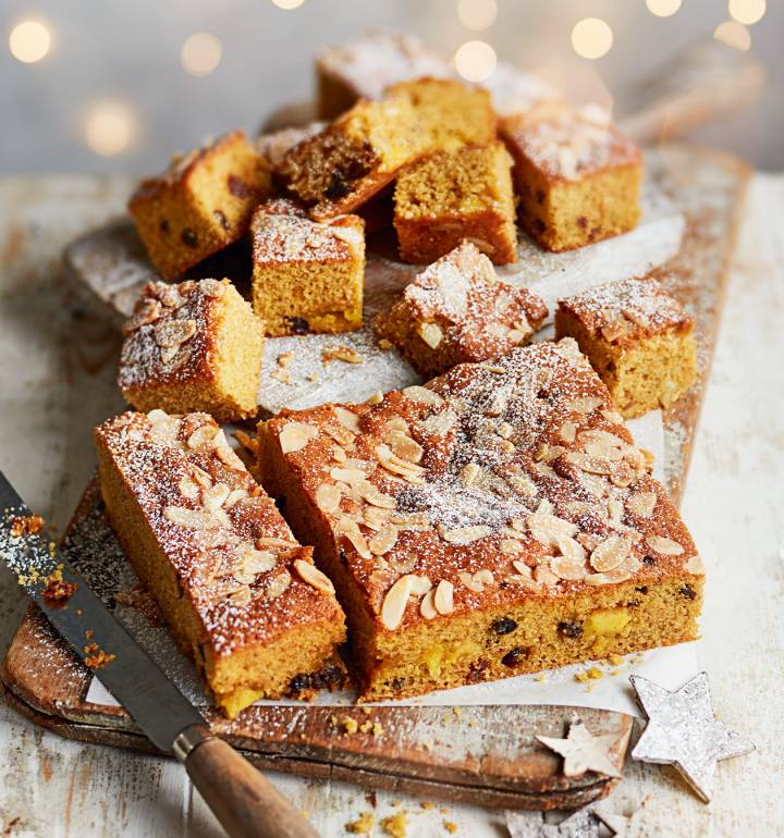 Stollen traybake