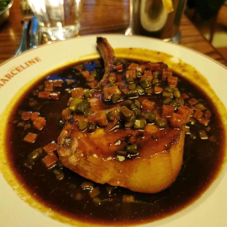 The sugar-pit bacon chop with sauce charcuterie