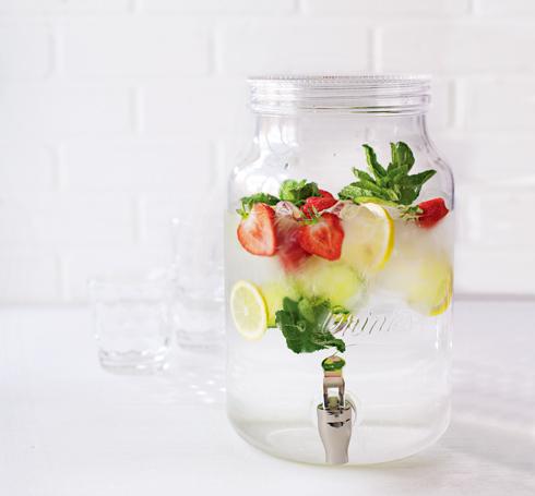 160516_006_LetsEat_DrinksDispenser.jpg